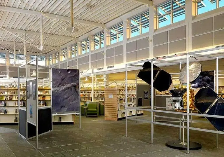 Aluminum Modular Display System | Display Stands & Office Partitions